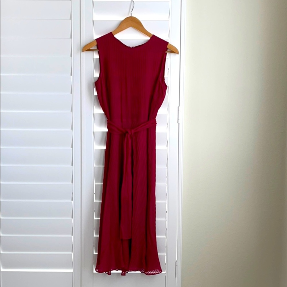 Talbots Pure Silk Dress Size 6 in Fuchsia.